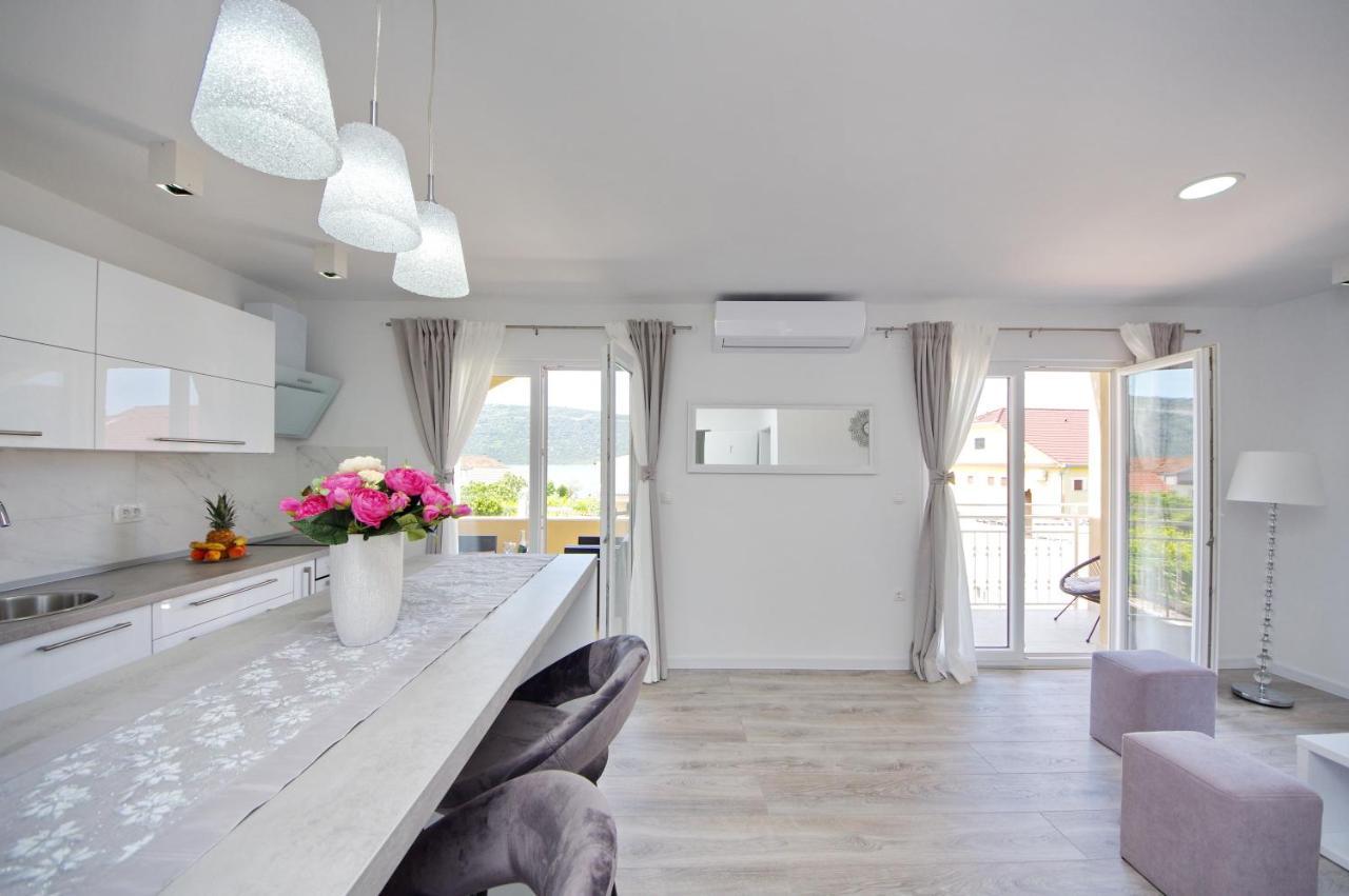 Apartmani Maris Poljica  Extérieur photo